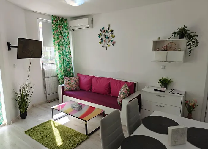 Viktoria Διαμέρισμα *