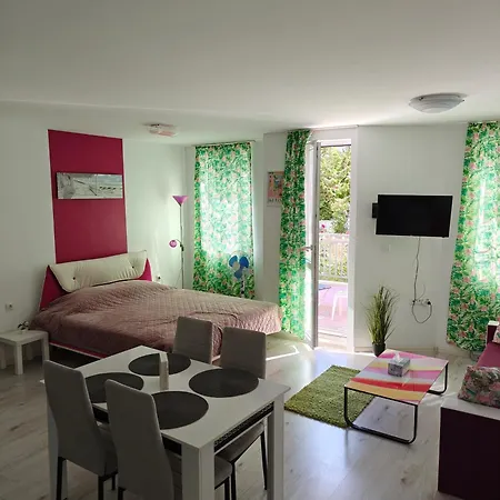 Viktoria Apartamento